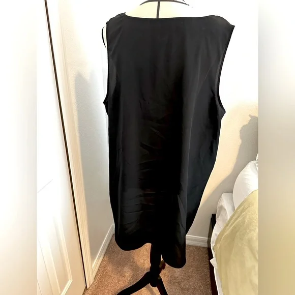 Plus size, black, sleeveless top from Lane Bryant. - Picture 3 of 6